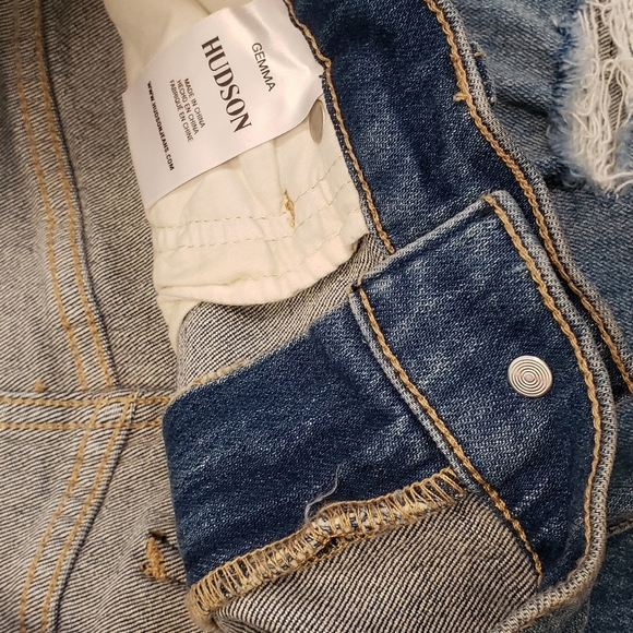 Hudson Gemma Midrise Cutoff Denim Short - Picture 3 of 6
